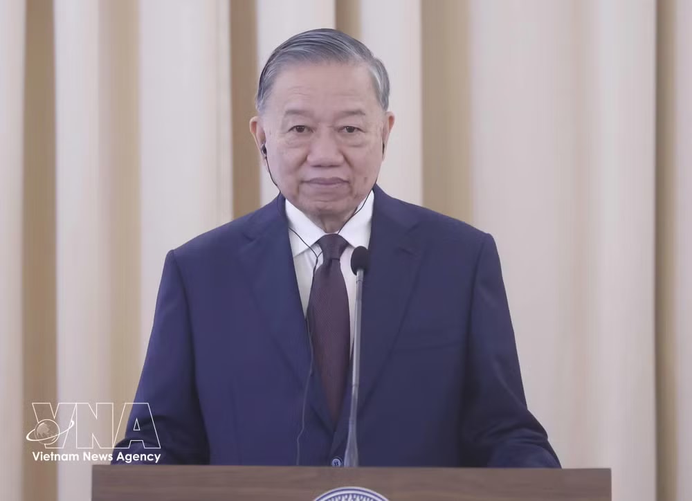 General Secretary of the Communist Party of Vietnam Central Committee and President of Vietnam To Lam addresses the press briefing on May 28. (Photo: VNA) vnanet-potal-tong-bi-thu-chu-tich-nuoc-to-lam-va-thu-tuong-thai-lan-gap-go-bao-chi-8789983-1.jpg