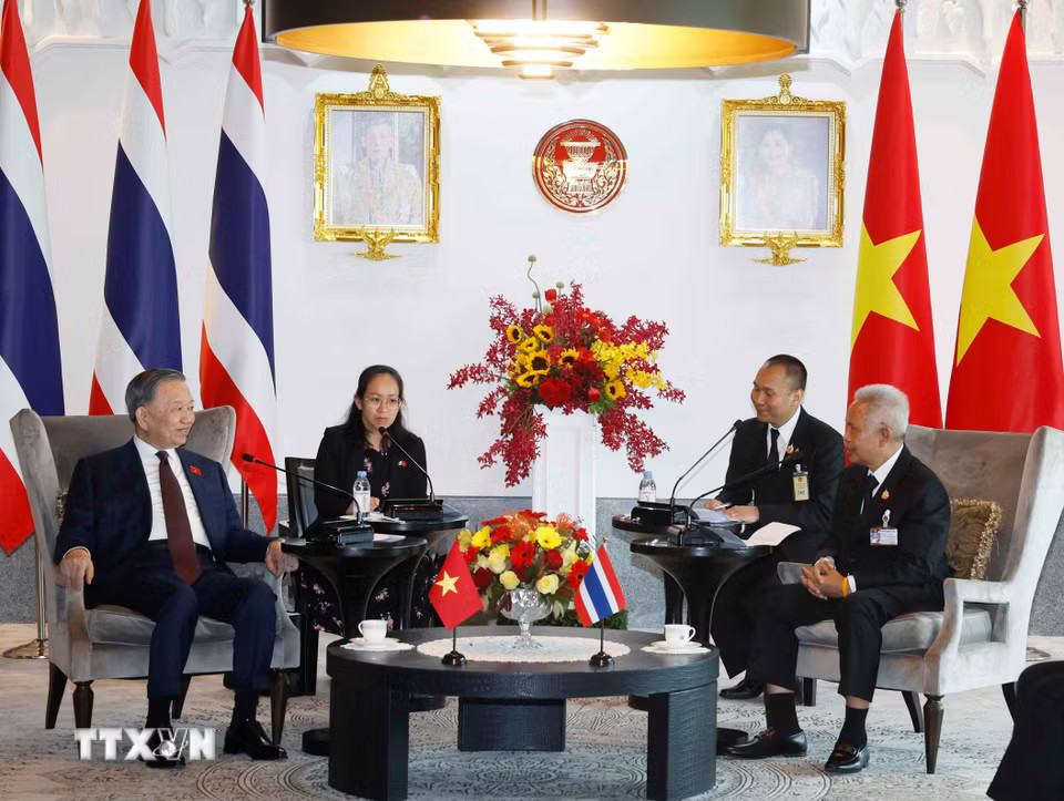 eca8016693ba32b0706d6cb0f153aa9-_ttxvn-tong-bi-thu-chu-tich-nuoc-to-lam-hoi-kien-chu-tich-quoc-hoi-thai-lan-1.jpg.avif.jpg