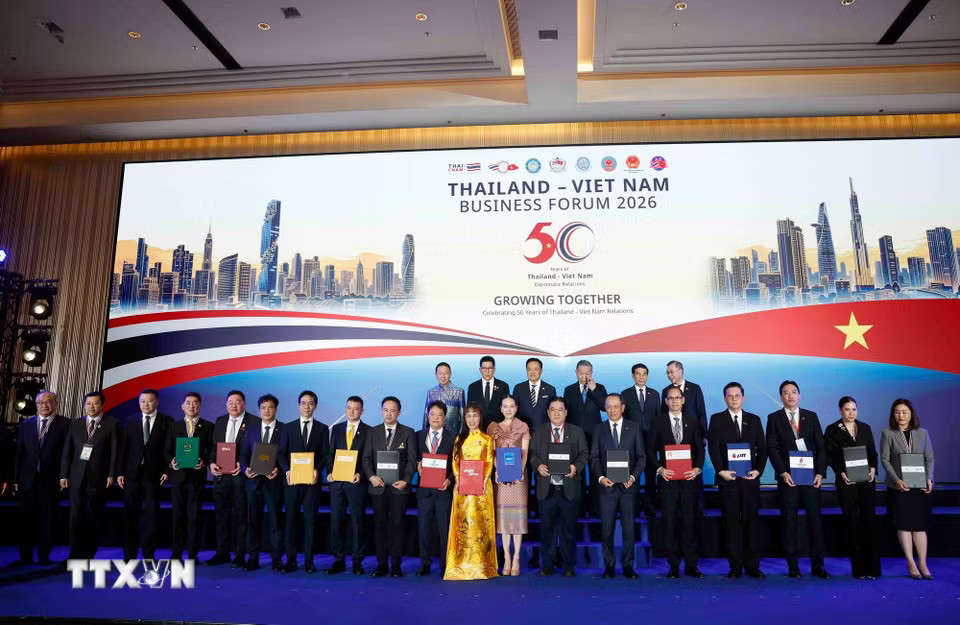 ee418f414e8e2b7a6cdf50e5817a61d4863-_ttxvn-2805-tong-bi-thu-chu-tich-nuoc-dien-dan-doanh-nghiep-viet-nam-thai-lan-6.jpg.avif.jpg