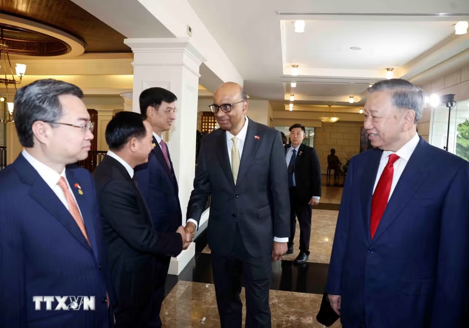c0d8b8006f1c306-_ttxvn-le-don-tong-bi-thu-chu-tich-nuoc-to-lam-va-phu-nhan-tham-cap-nha-nuoc-toi-singapore-2905-7.jpg.avif.jpg