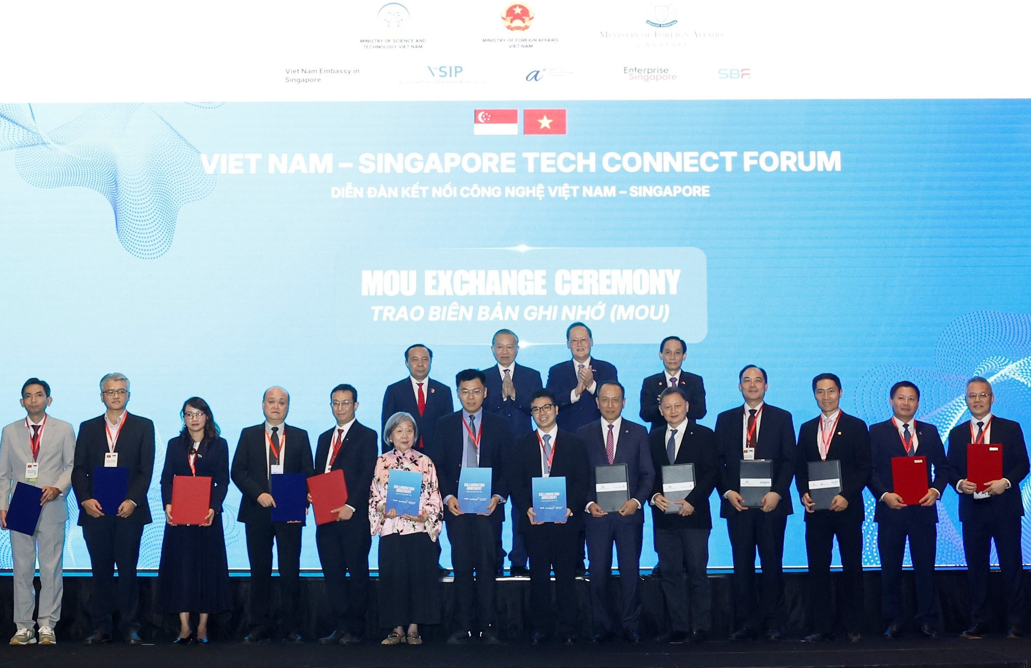 Các thỏa thuận đánh dấu bước tiến mới của Vietnam Airlines trong chiến lược mở rộng hợp tác quốc tế, thúc đẩy chuyển đổi số và nâng cao trải nghiệm khách hàng trên toàn bộ hành trình dịch vụ
