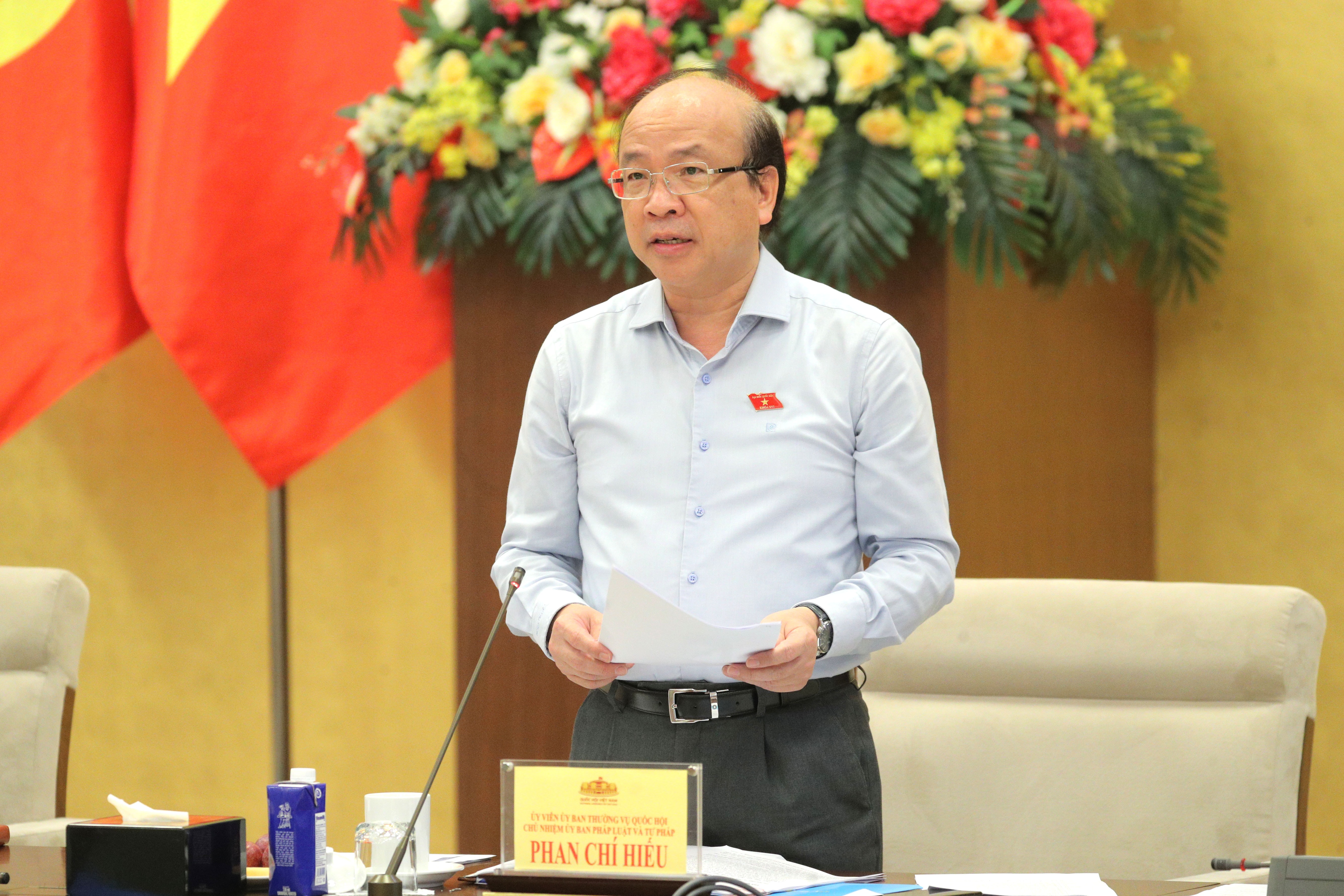 Chủ nhiệm Ủy ban Pháp luật và Tư pháp Phan Chí Hiếu
