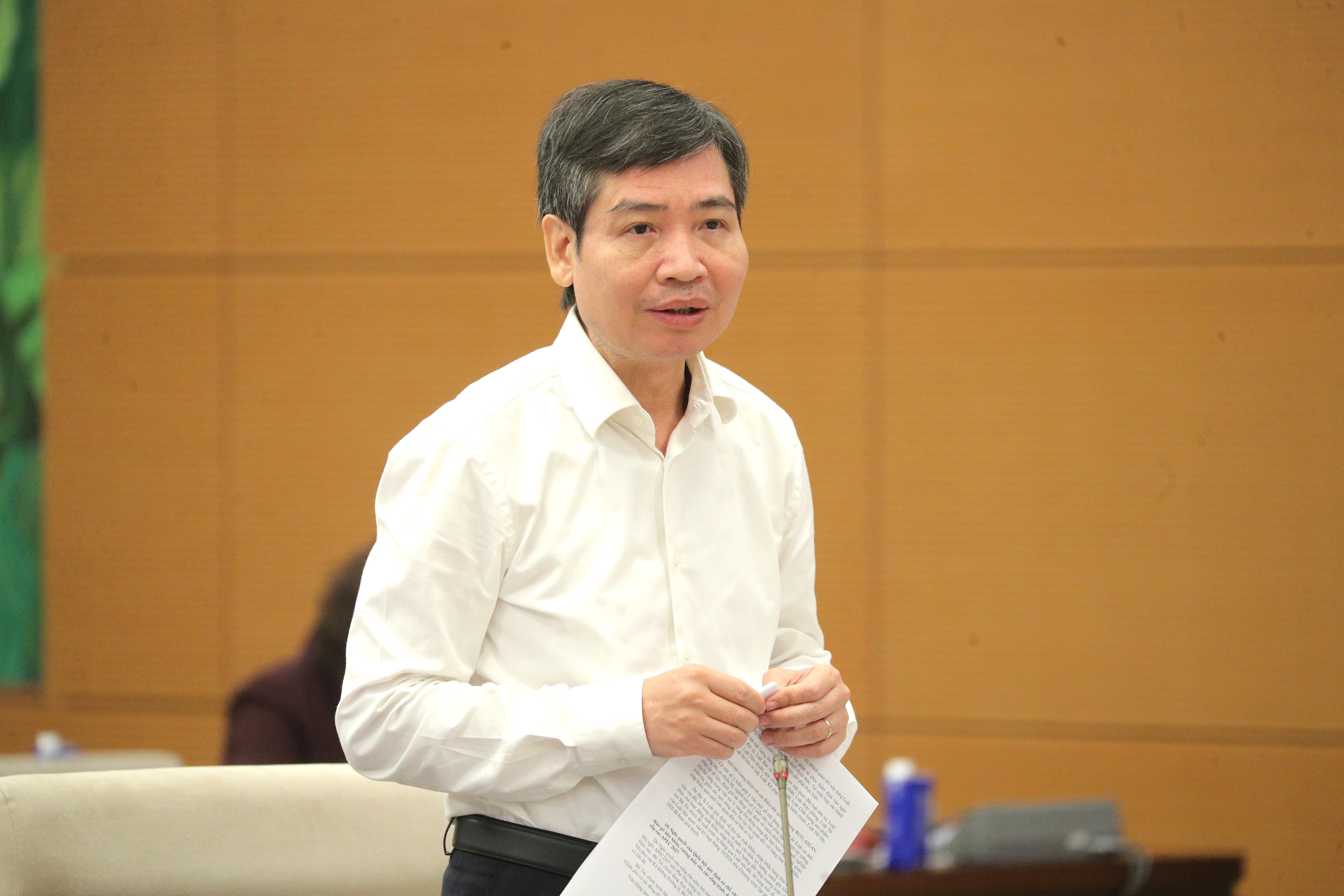 Thứ trưởng Bộ Tài chính Tạ Anh Tuấn
