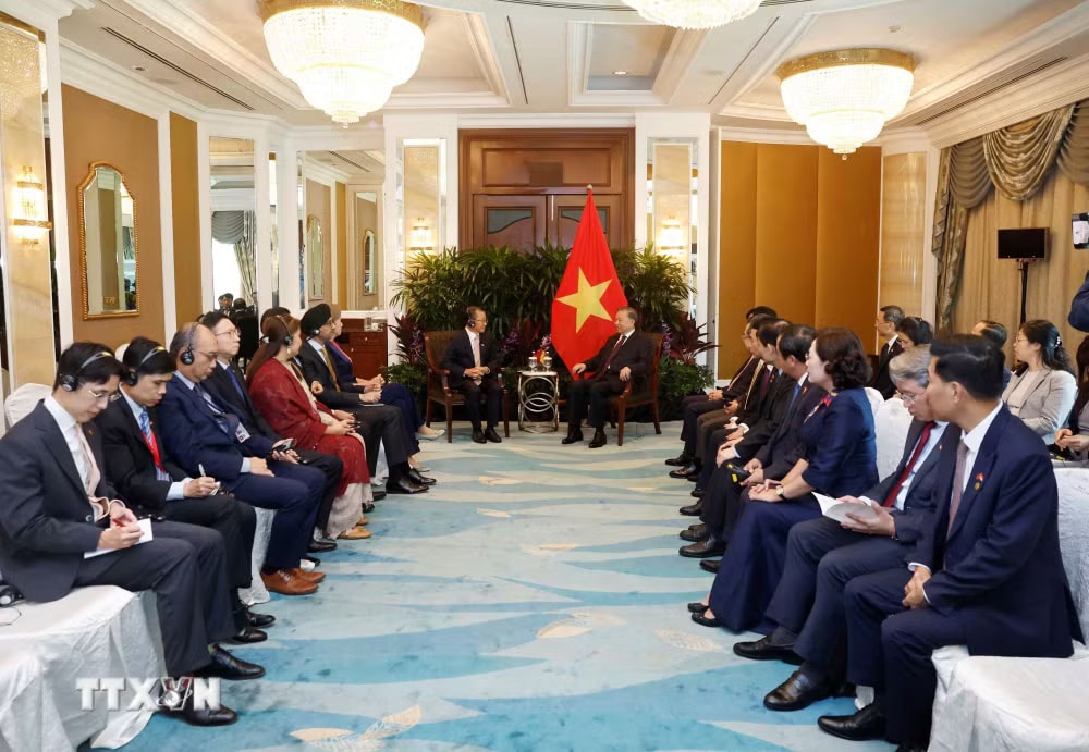 Tổng Bí thư, Chủ tịch nước Tô Lâm hội kiến Chủ tịch Quốc hội Singapore Seah Kian Peng. (Ảnh: Thống Nhất/TTXVN) ttxvn-tong-bi-thu-chu-tich-nuoc-to-lam-hoi-kien-chu-tich-quoc-hoi-singapore-seah-kian-peng-3005-3.jpg