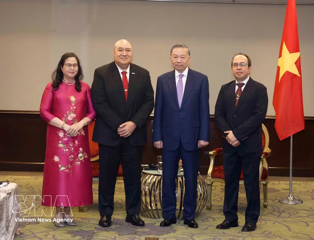 vnanet-vietnams-top-leader-receives-whos-saia-mau-piukala.jpg