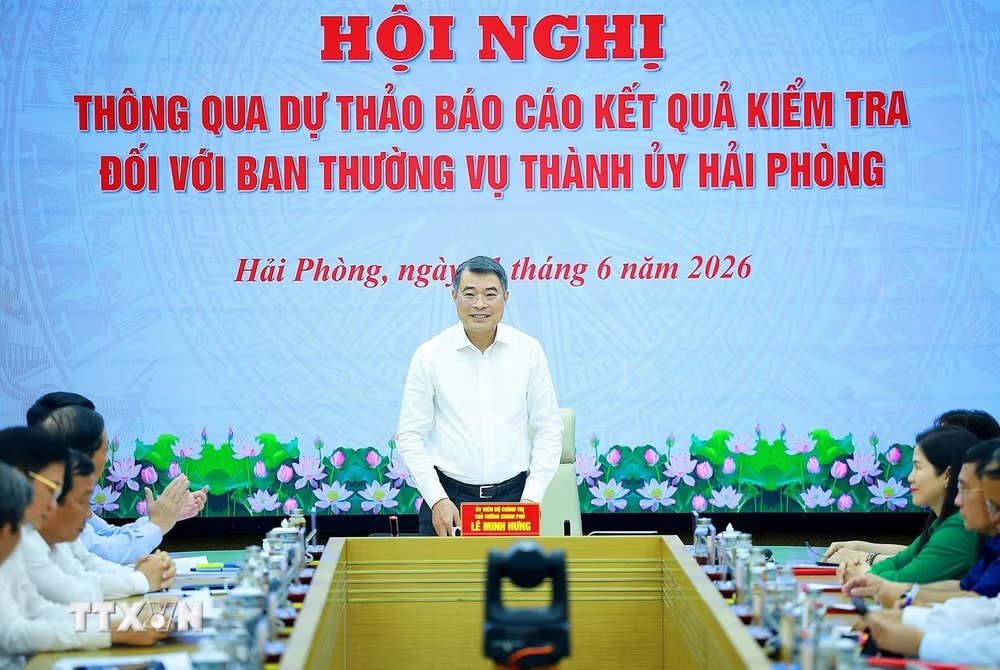 Bí thư Đảng ủy, Thủ tướng Chính phủ Lê Minh Hưng phát biểu chỉ đạo. (Ảnh: Dương Giang/TTXVN) ttxvn-hoi-nghi-thong-qua-du-thao-bao-cao-ket-qua-kiem-tra-doi-voi-ban-thuong-vu-thanh-uy-hai-phong-8798417-2.jpg
