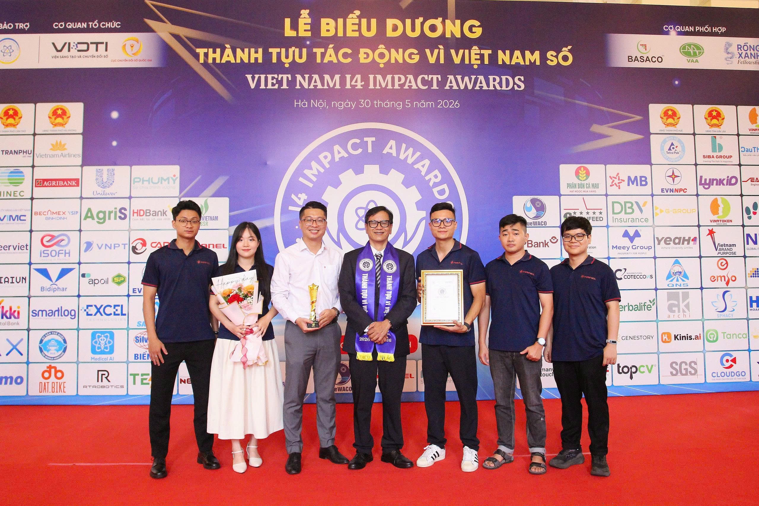 Đội ngũ kỹ sư Hanel tham dự Lễ biểu dương