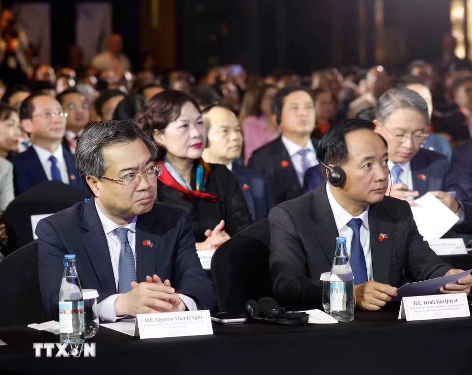 edb277f7c97d70dfd0761bc53776d5-_ttxvn-0106-tong-bi-thu-chu-tich-nuoc-dien-dan-doanh-nghiep-viet-nam-philippines-7.jpg.avif.jpg
