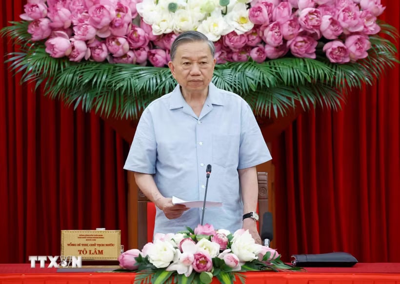 baeb7d3df7756f828020574df-_ttxvn-tong-bi-thu-chu-tich-nuoc-to-lam-chu-tri-hop-so-ket-mo-hinh-chinh-quyen-3-cap-0206-6.jpg.avif
