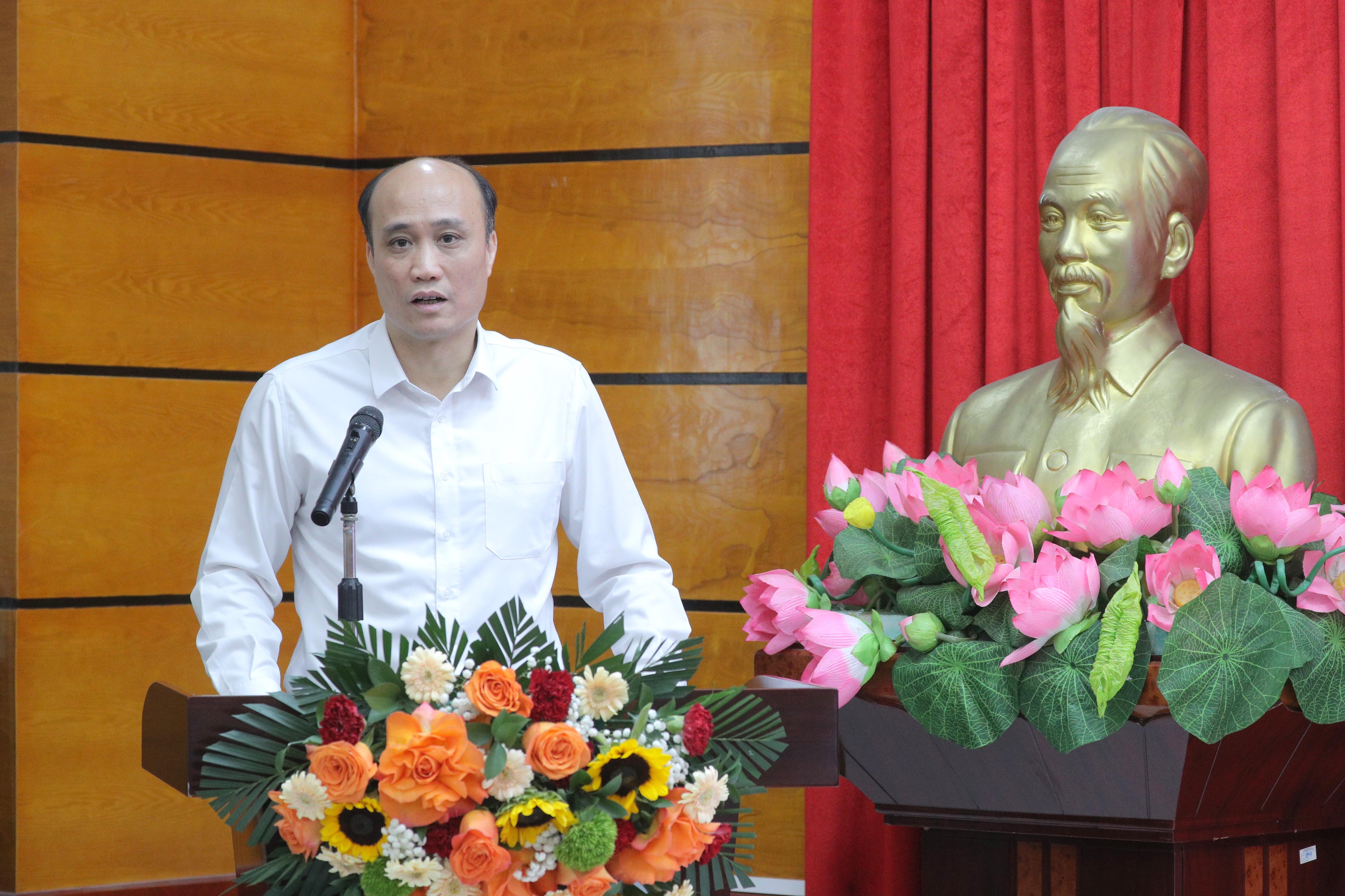 Hiệu trưởng trường Đại học Luật Hà Nội Tô Văn Hòa