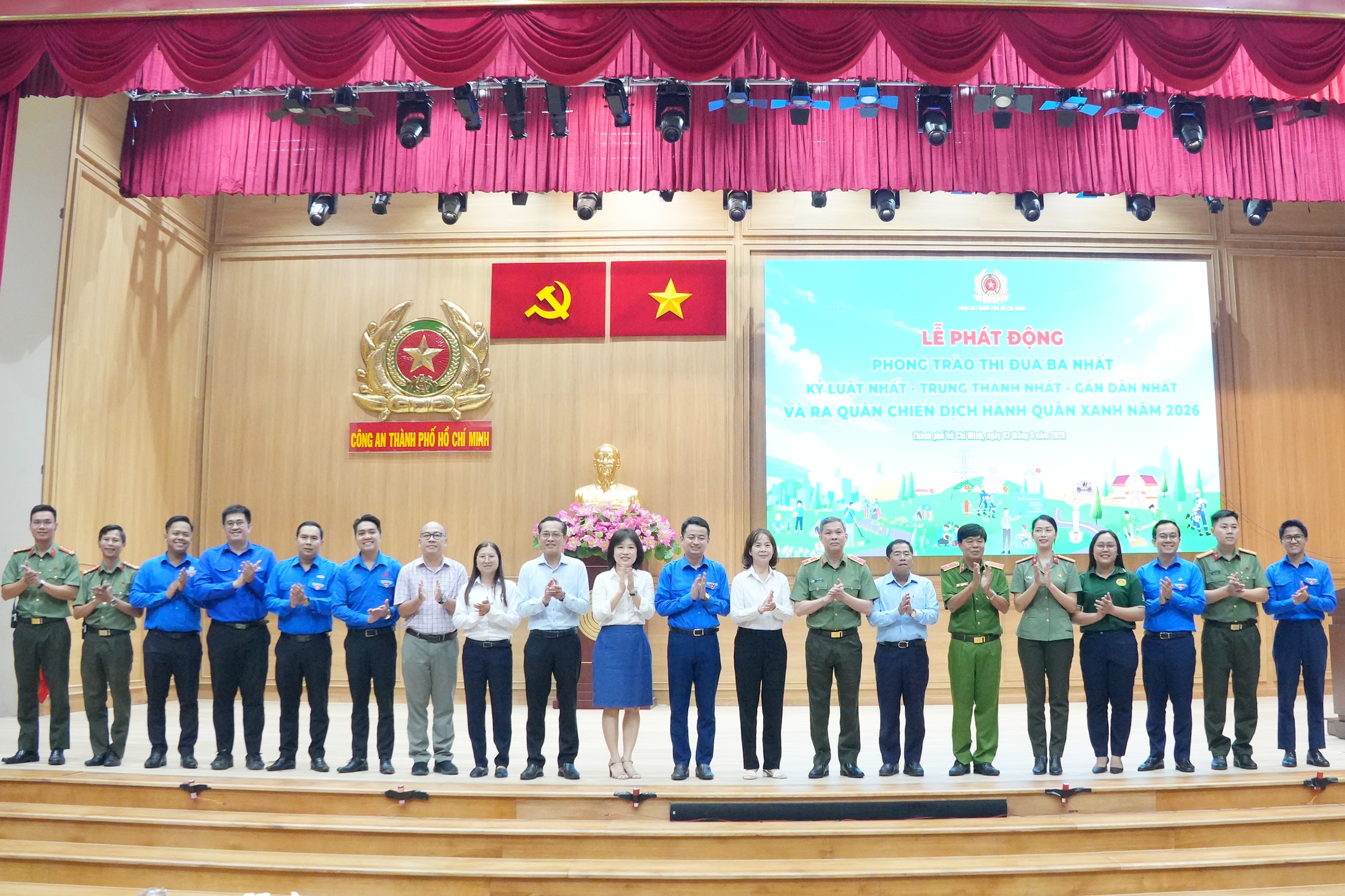 TP. Hồ Chí Minh Tuổi trẻ Công an xung kích vì Nhân dân phục vụ 7