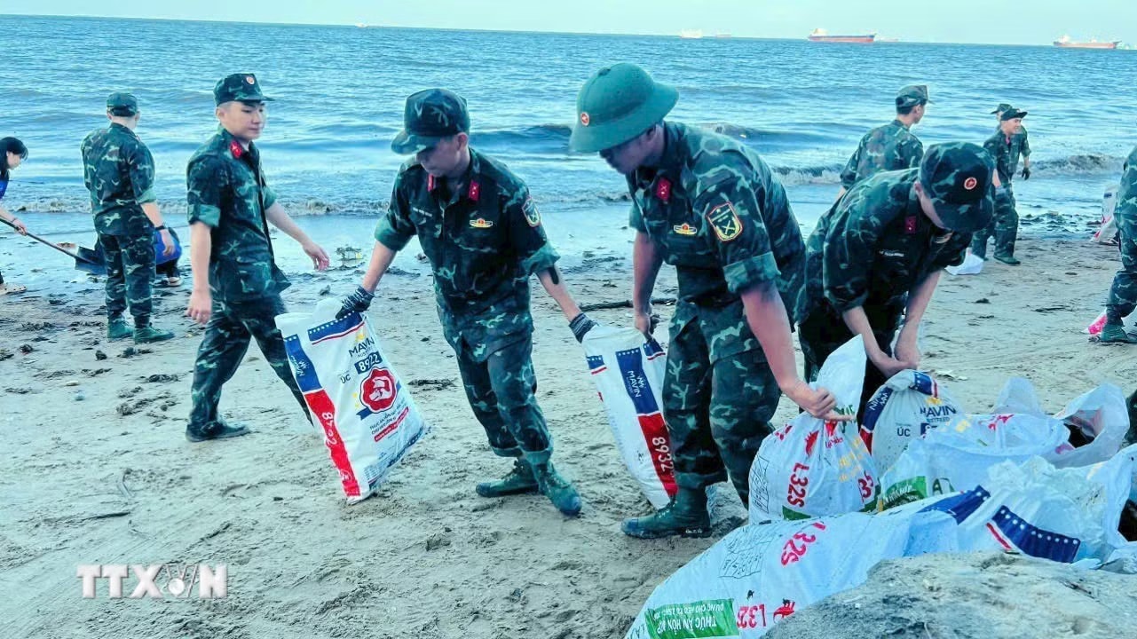 media.vietnamplus.vn-images-7a1104291381b813e66ae3b0da957f4411c970b3f93a333042d8f21ae25f25cfd87de48e961cb529107047b31b282bd41d175058d9a59d4e21100ddb41c54c45-_ttxvn-ngay-moi-truong-5.jpg.avif