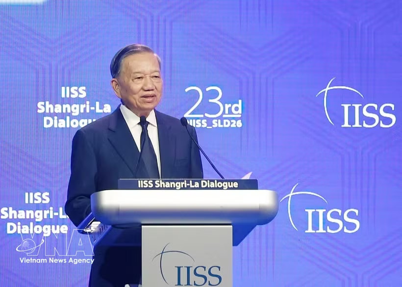 General Secretary of the Communist Party of Vietnam Central Committee and State President To Lam speaks at the 23rd Shangri-La Dialogue on May 29, 2026. (Photo: VNA)