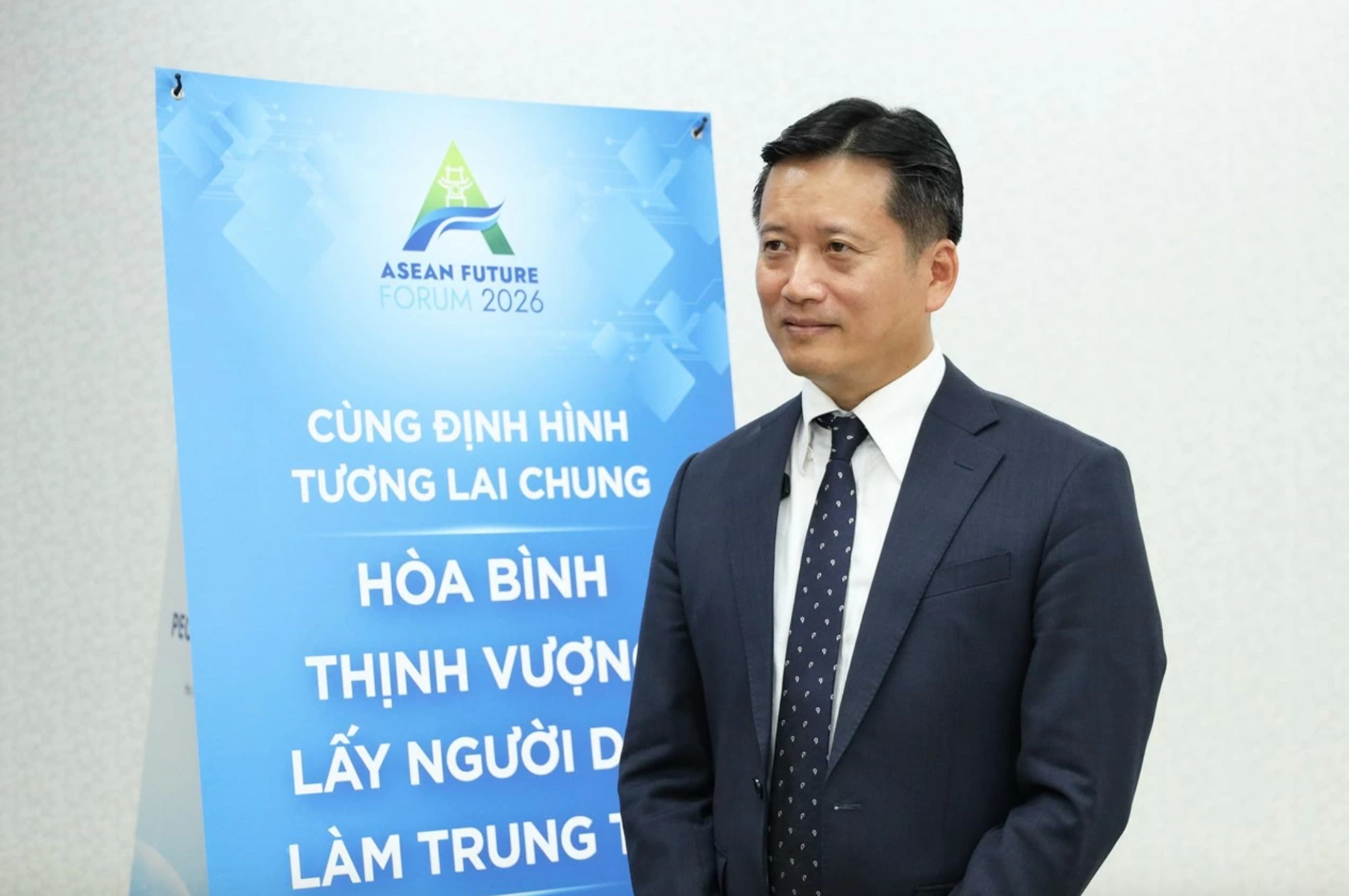 nguyen hung son