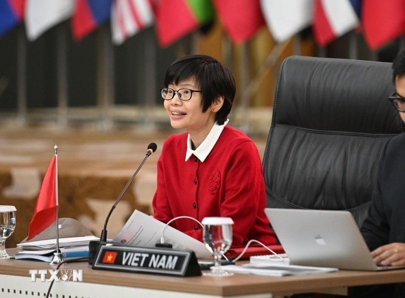 media.vietnamplus.vn-images-a690b82db1a0d9530a89a64837f6f2570ba8cd6d2ad60c793605295ffa86575d21b0977c6c34ff2f4740c339f5384ac770c725dec2824b632e14a7fec2c1c1bd-_ttxvn-dai-su-ton-thi-ngoc-huong.jpg