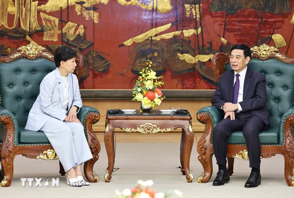 ttxvn-phan-van-giang-izumi-nakamitsu-2.jpg
