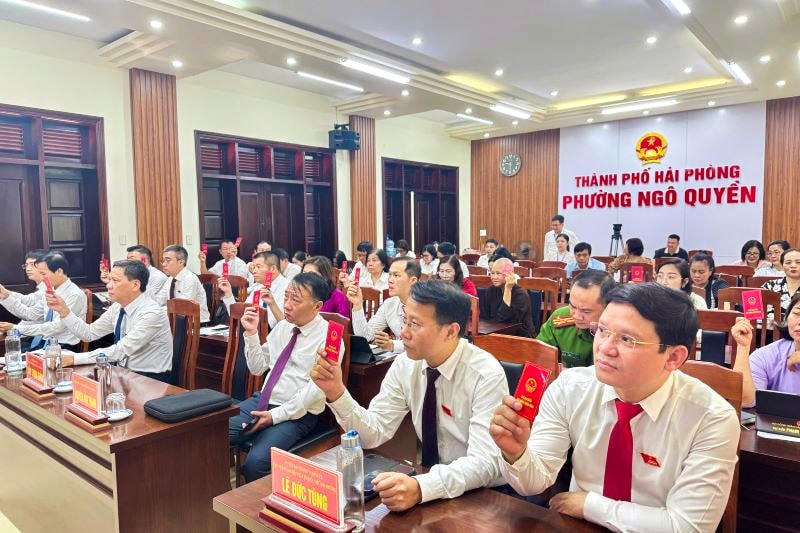 ky-hop-thu-2-hdnd-phuong-ngo-quyen-khoa.jpg