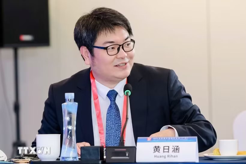 Giáo sư Hoàng Nhật Hàm, Đại học Hoa Kiều, tỉnh Phúc Kiến (Trung Quốc). (Ảnh: TTXVN phát)