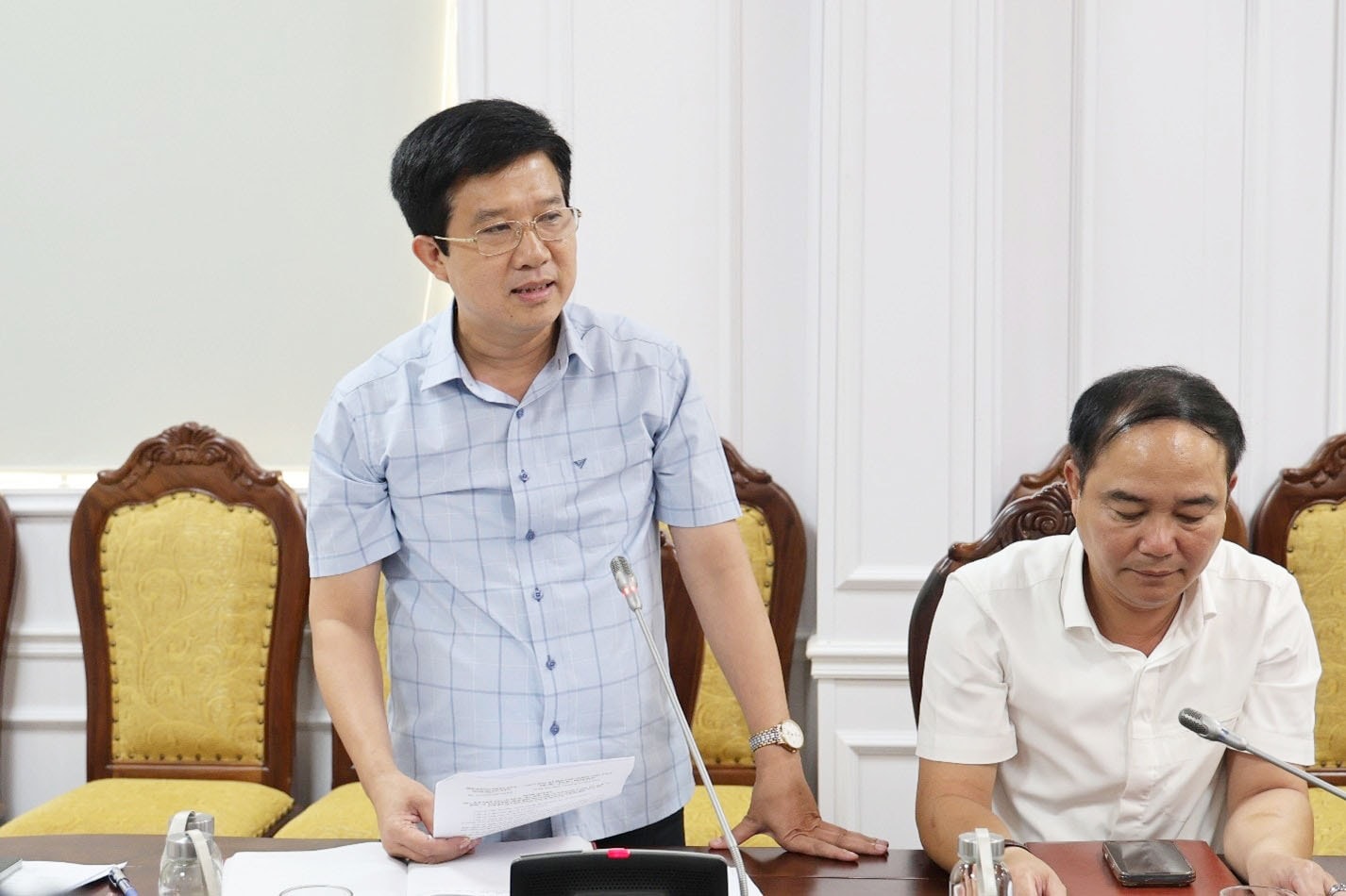 pho-bi-thu-dang-uy-chu-tich-ubnd-phuong-duong-cong-nhiem-phat-bieu-tai-buoi-lam-viec.-anh-nam-son.jpg