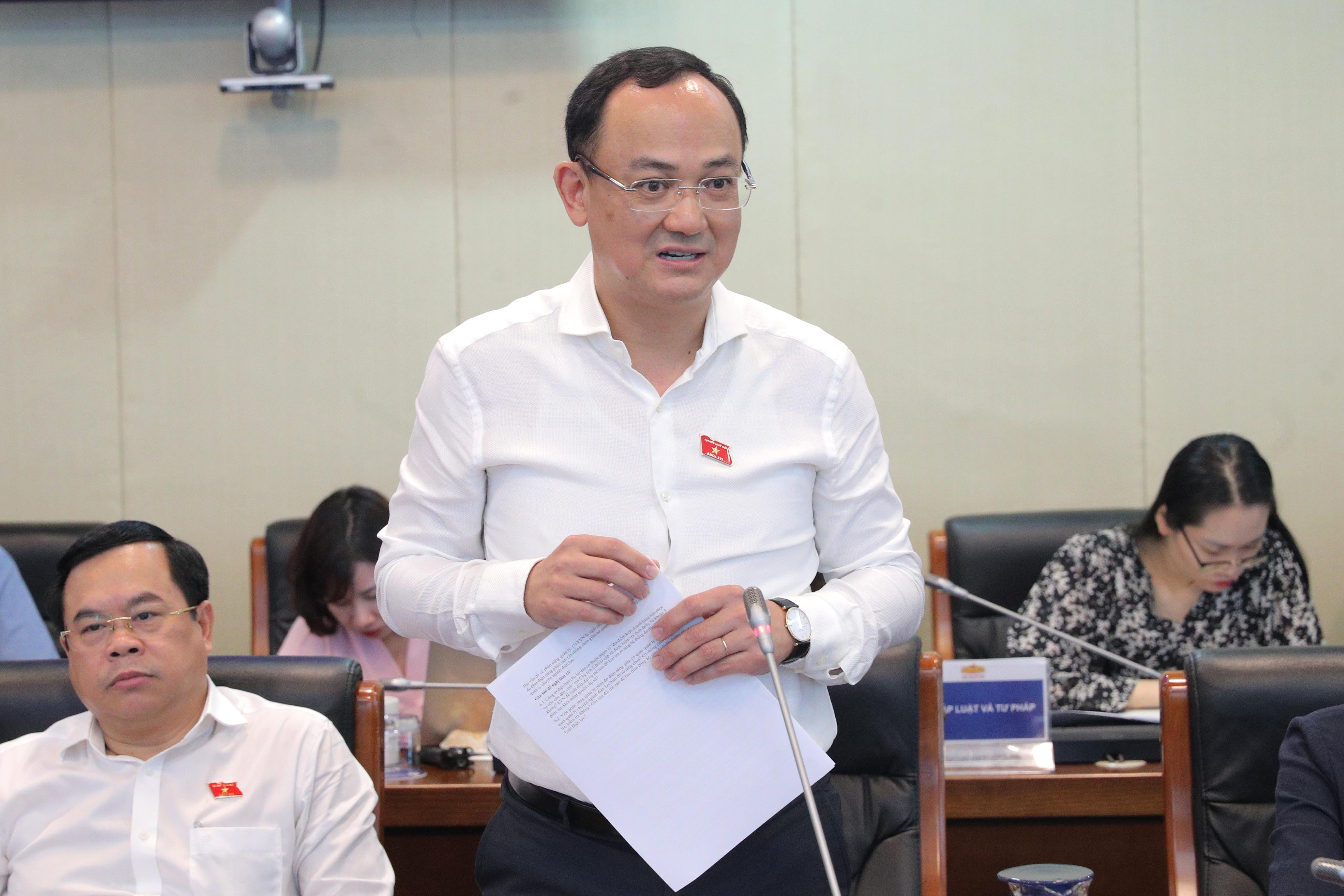 Ủy viên Chuyên trách Ủy ban Khoa học, Công nghệ và Môi trường Nguyễn Ngọc Sơn