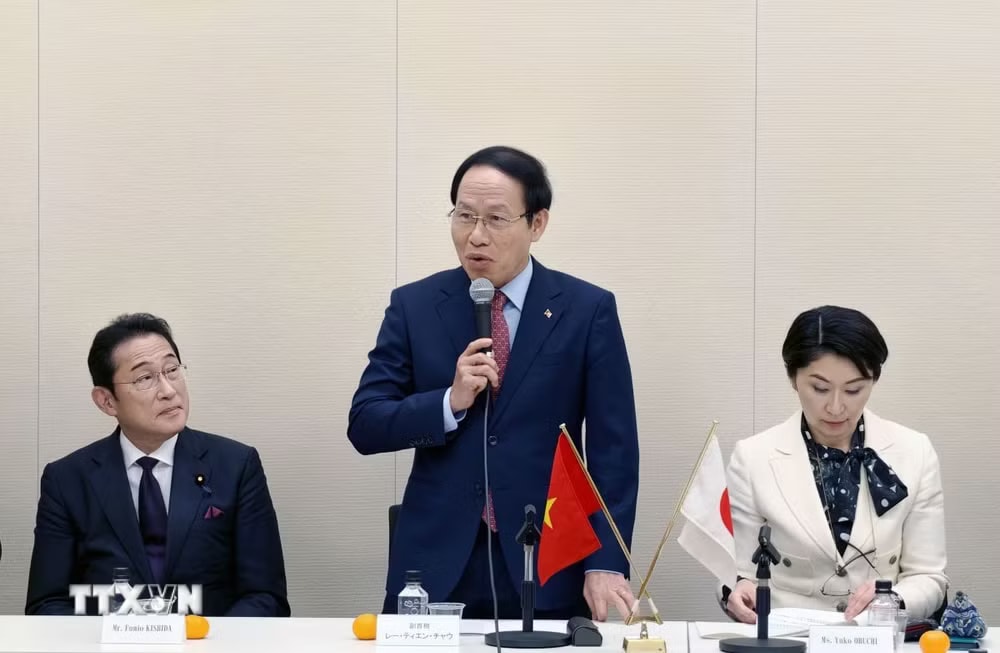 ttxvn-pho-thu-tuong-le-tien-chau-lam-viec-voi-lien-minh-nghi-si-huu-nghi-nhat-ban-viet-nam-8818620.jpg
