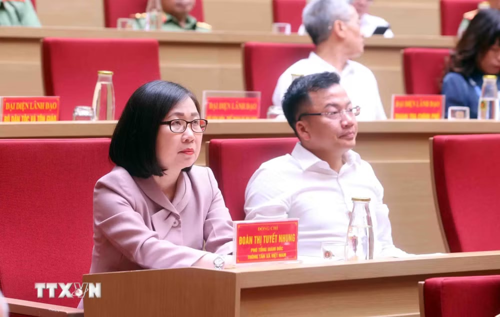 Các đại biểu tham dự Hội thảo. (Ảnh: Phạm Kiên/TTXVN) ttxvn-thuong-truc-ban-bi-thu-du-hoi-thao-khoa-hoc-quoc-gia-ve-bao-ve-an-ninh-trong-ky-nguyen-phat-trien-moi-cua-dat-nuoc-8817222-1.jpg