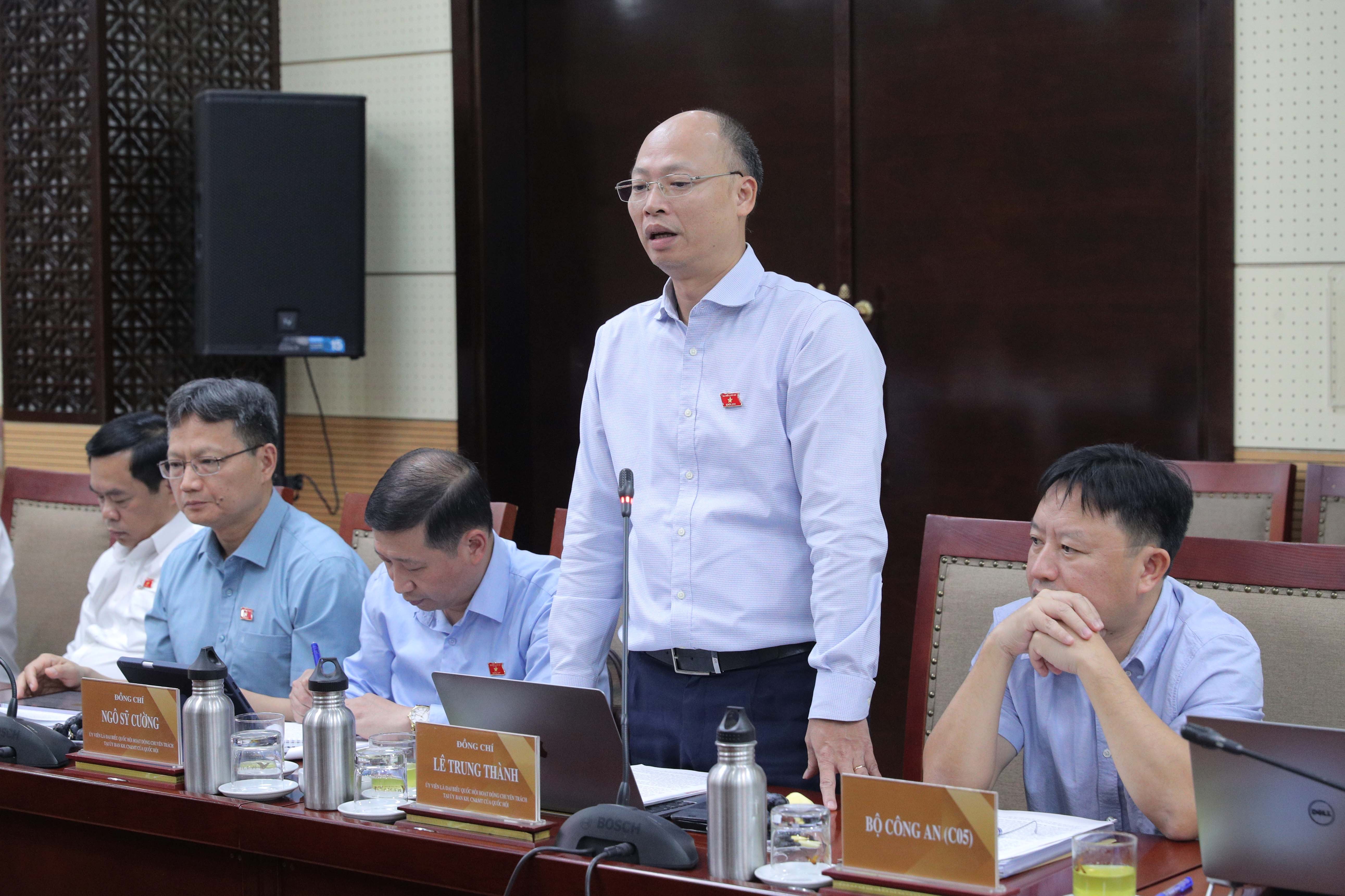 Ủy viên Chuyên trách Ủy ban Khoa học, Công nghệ và Môi trường Lê Trung Thành