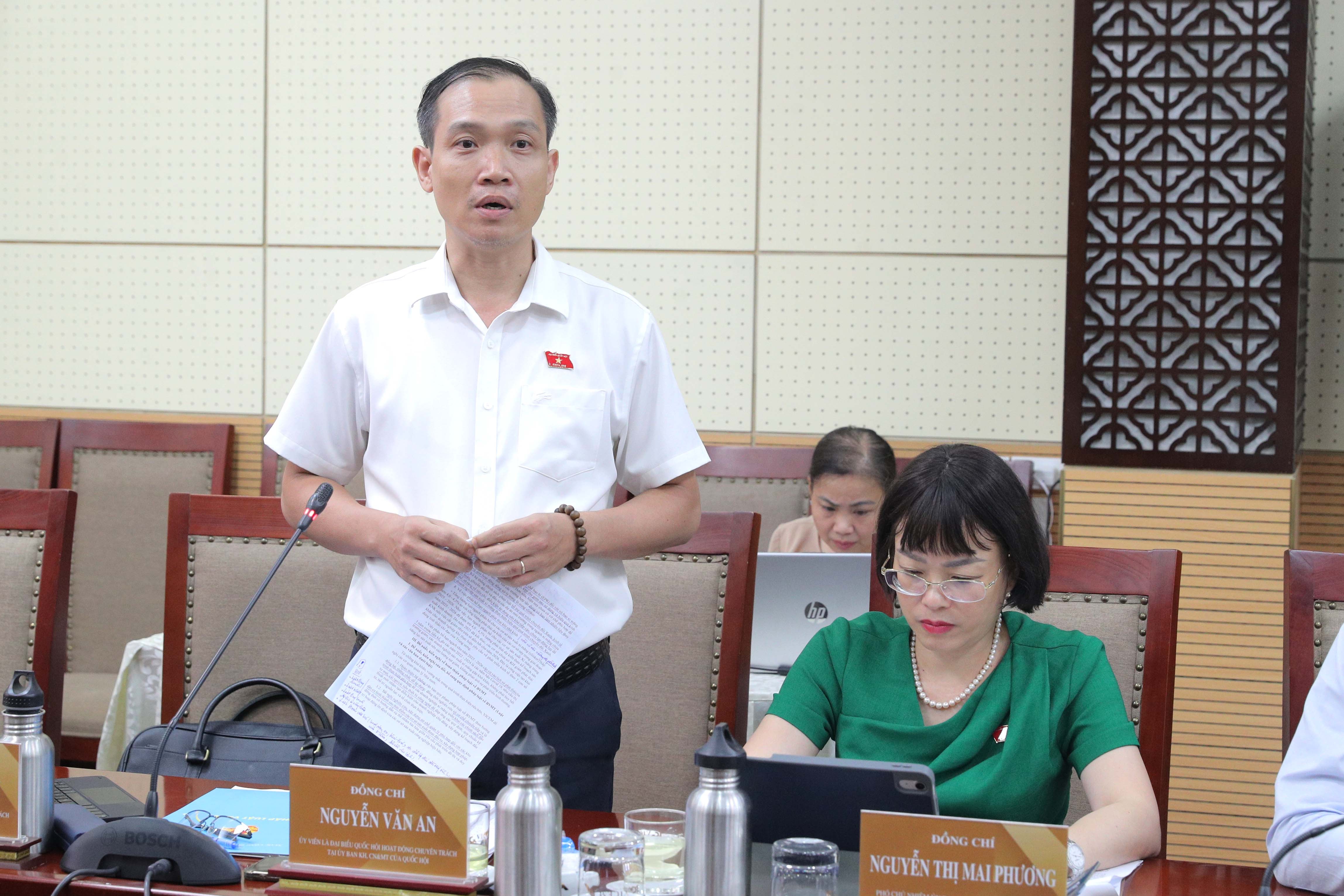 Ủy viên Chuyên trách Ủy ban Pháp luật và Tư pháp Nguyễn Duy Tiến