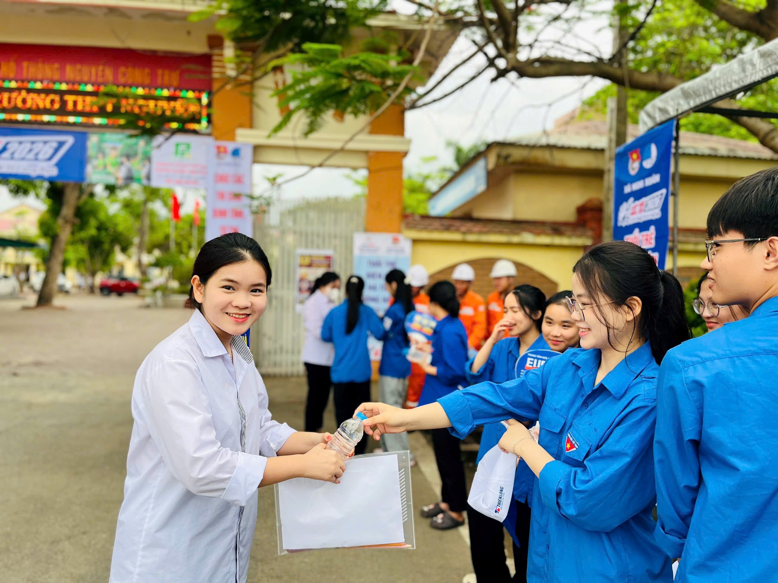 anh 18