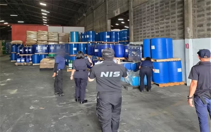 A warehouse run by a Thai drug production ring in Bangkok is raided in a joint operation conducted between the National Intelligence Service and Thai authorities on June 10. (Photo: Courtesy of National Intelligence Service)