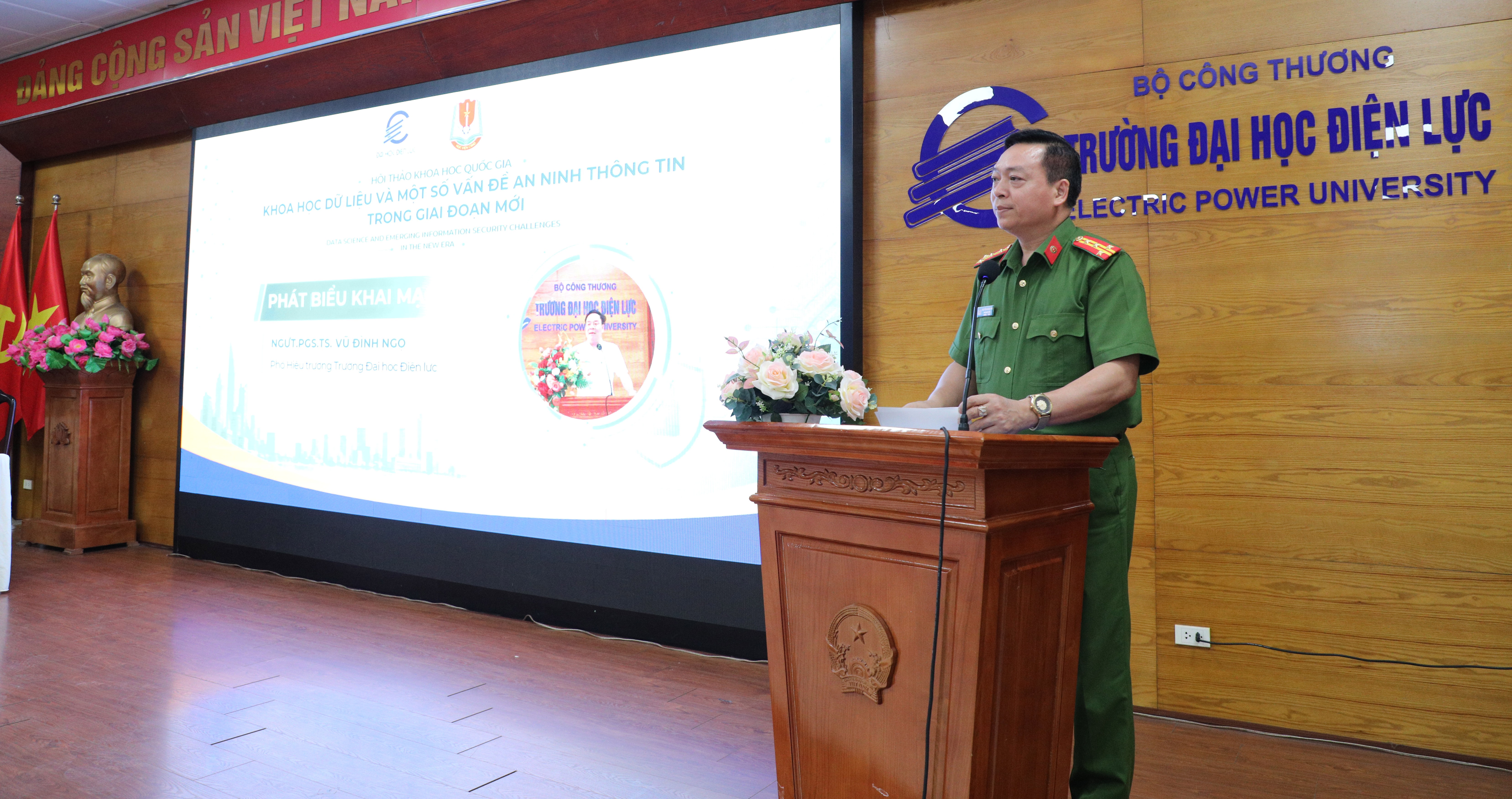 Phó Giám đốc Học viện Cảnh sát nhân dân, Đại tá - PGS.TS Nguyễn Đăng Sáu phát biểu đề dẫn