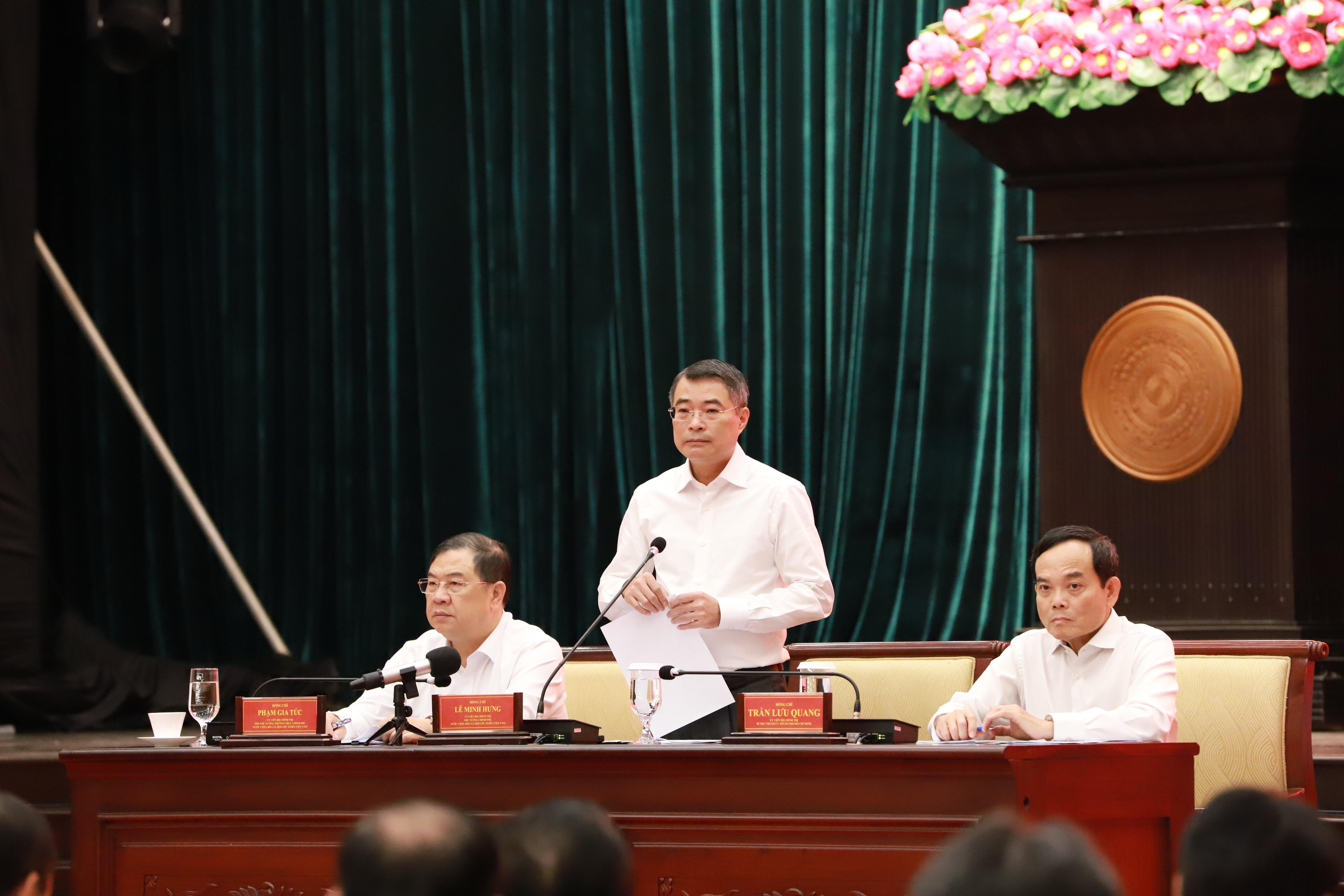 Thủ tướng Lê Minh Hưng làm việc với làm việc với Ban Thường vụ Thành ủy thành phố Hồ Chí Minh