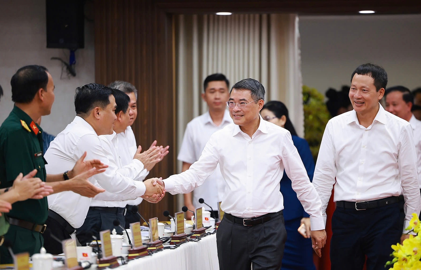 hủ tướng Lê Minh Hưng làm việc với Ban Thường vụ Thành ủy Thành phố Đồng Nai