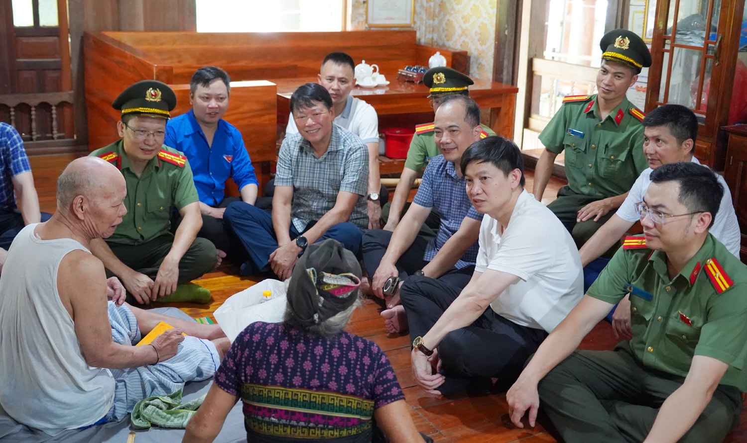 tham gia dinh chinh sach