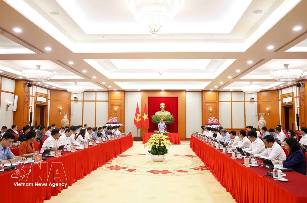 Party General Secretary and State President To Lam speaks at the working session with the education sector in Hanoi on June 15. (Photo: VNA) vnanet-potal-tong-bi-thu-chu-tich-nuoc-lam-viec-voi-nganh-giao-duc-va-dao-tao-8826972.jpg