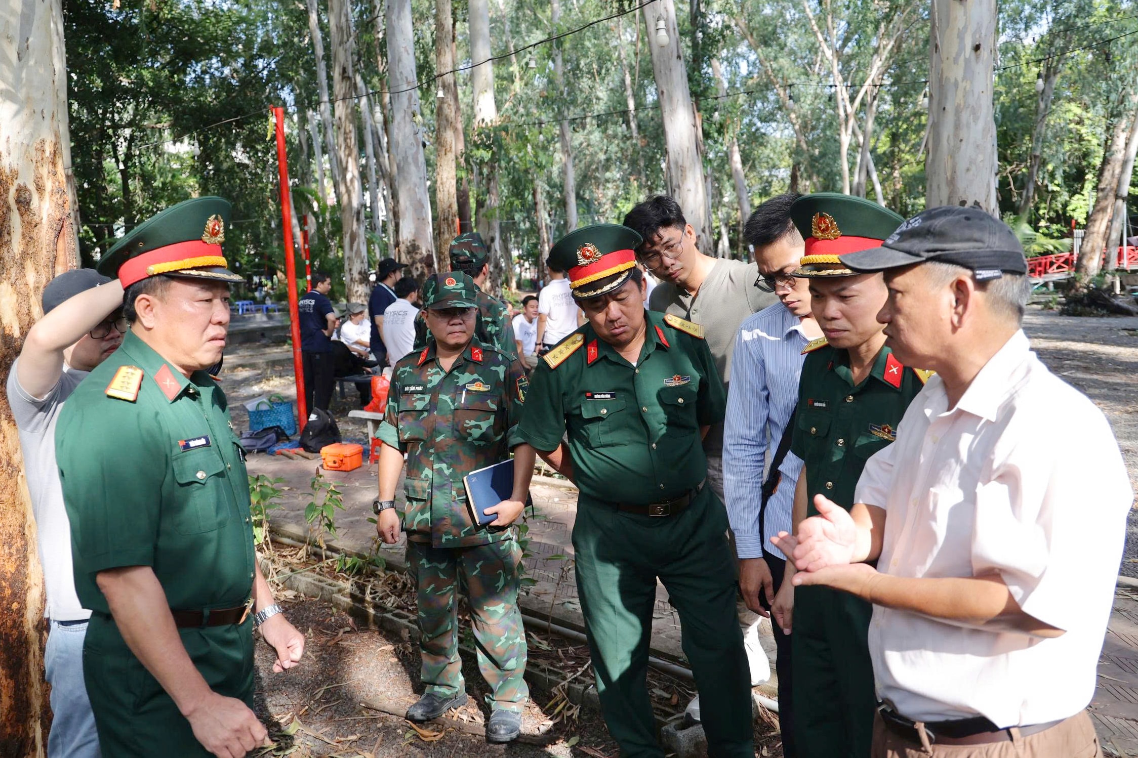 TP. Hồ Chí Minh Dùng radar xuyên đất tìm dấu tích các chiến sĩ hy sinh tại Công viên Lê Thị Riêng 2