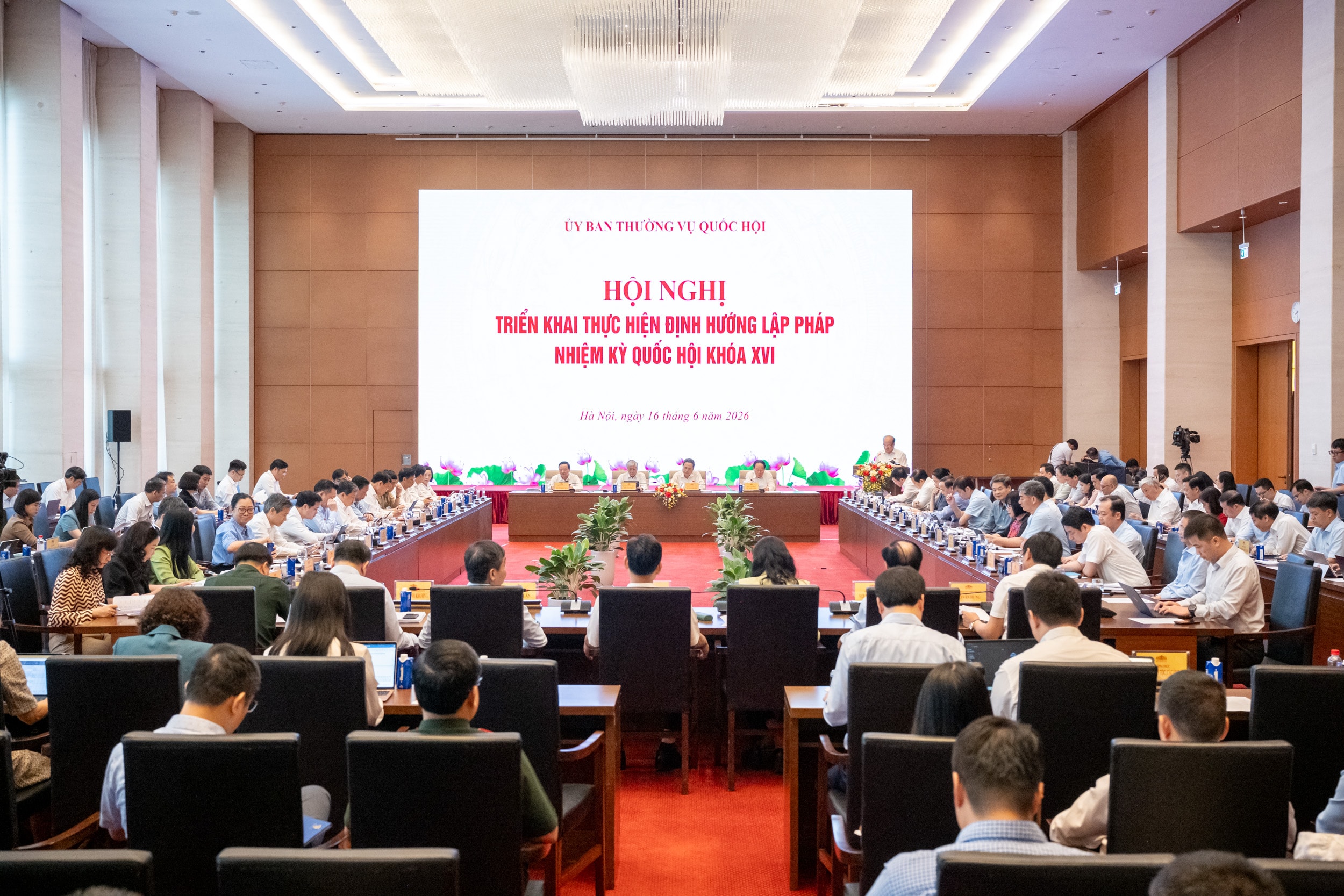 Toàn cảnh hội nghị