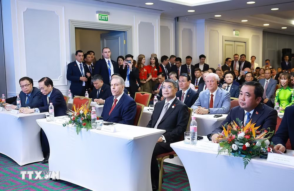 ttxvn-thu-tuong-du-chuong-trinh-ket-noi-thuong-mai-va-dau-tu-viet-nam-lien-bang-nga-7.jpg