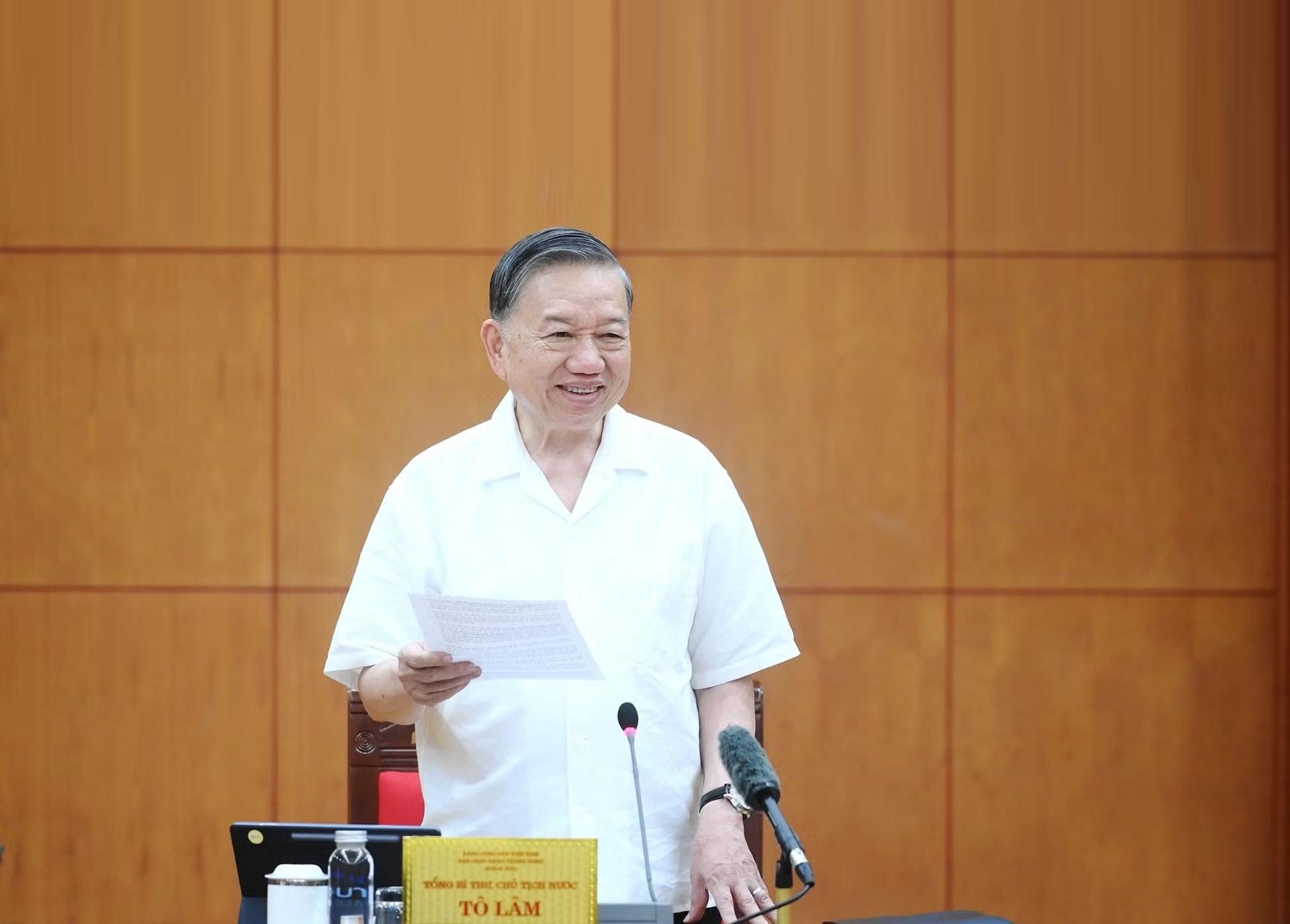 tong-bi-thu1.jpg
