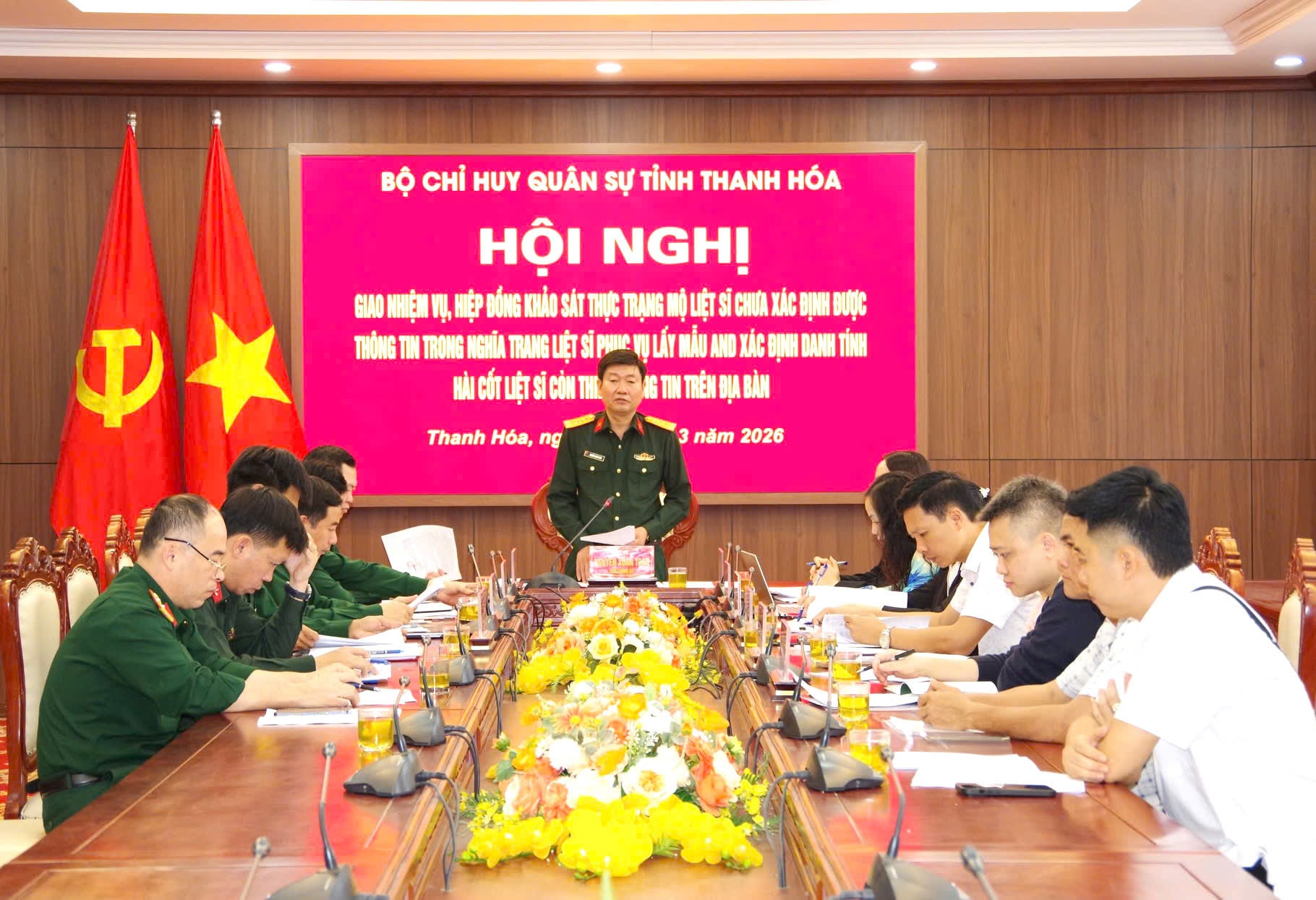 Đại tá Nguyễn Xuân Toàn phát biểu tại Hội nghị giao nhiệm vụ, hiệp đồng khảo sát thực trạng mộ liệt sĩ chưa xác định danh tính