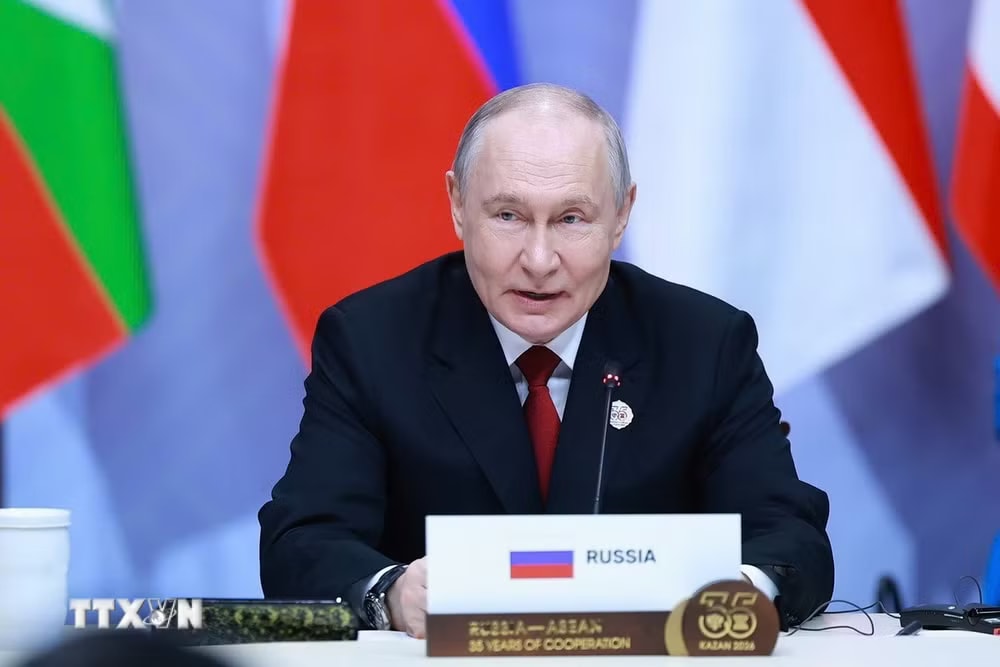 Tổng thống Nga Vladimir Putin phát biểu khai mạc hội nghị. (Ảnh: Dương Giang/TTXVN) ttxvn-thu-tuong-le-minh-hung-du-hoi-nghi-cap-cao-ky-niem-35-nam-quan-he-asean-nga.jpg