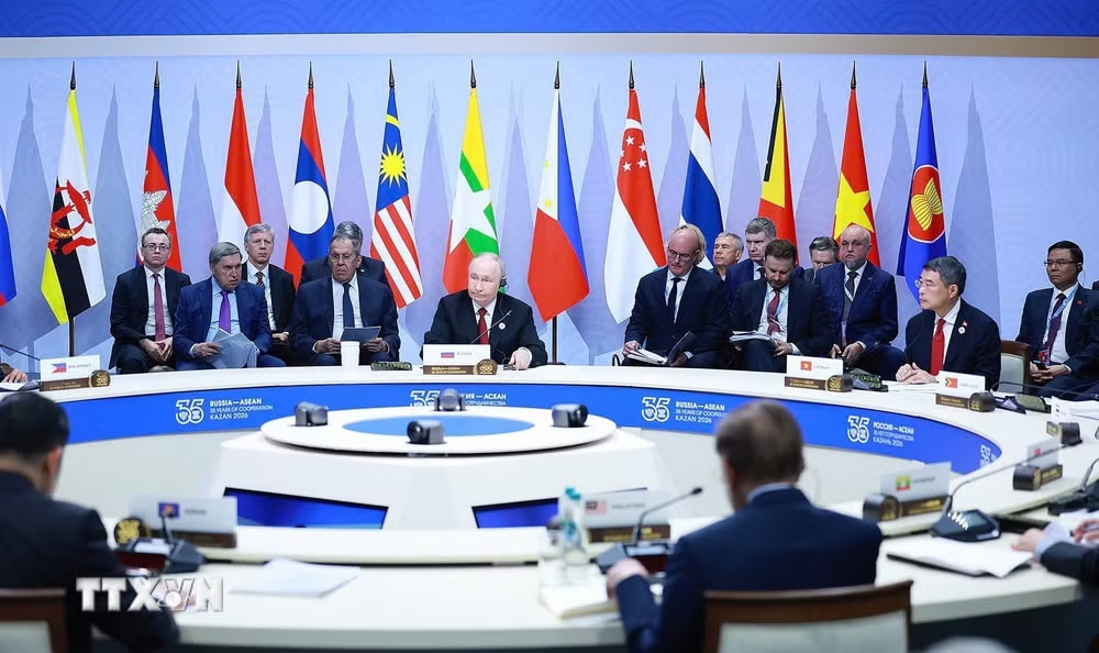 Phiên họp toàn thể Hội nghị Cấp cao Kỷ niệm 35 năm quan hệ ASEAN-Nga. (Ảnh: Dương Giang/TTXVN) ttxvn-thu-tuong-le-minh-hung-du-hoi-nghi-cap-cao-ky-niem-35-nam-quan-he-asean-nga3.jpg