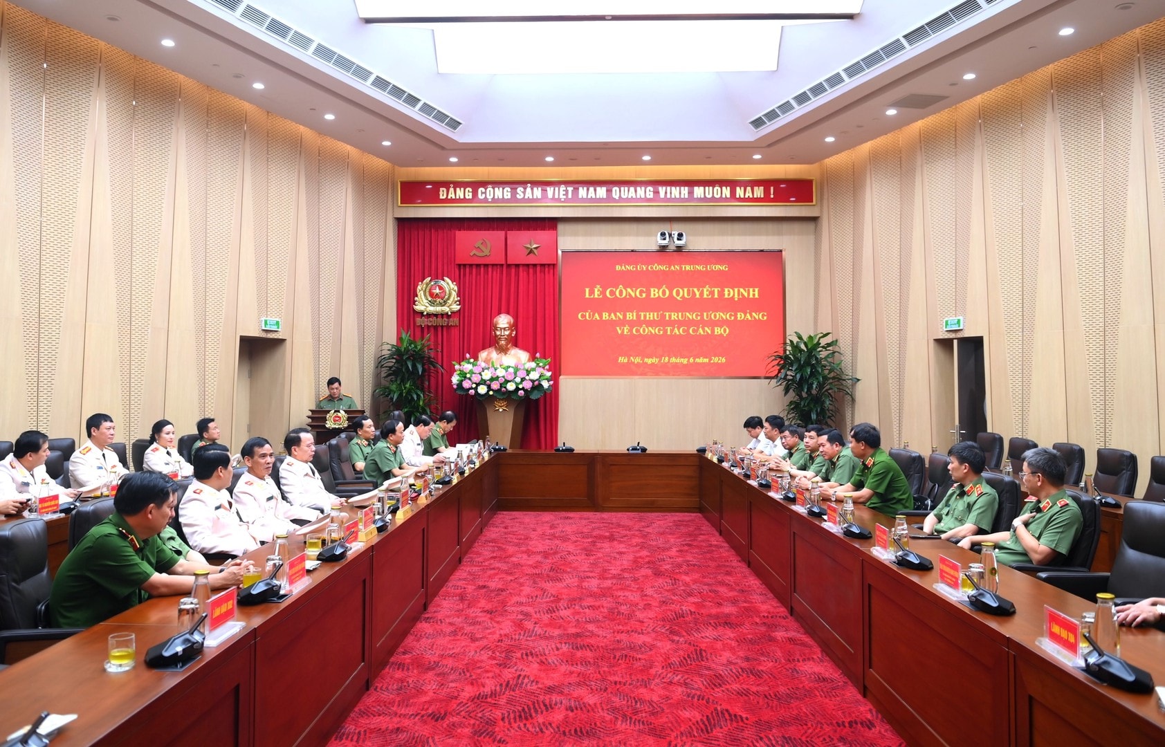 bocongan.gov.vn-media-bca-media-_library-20260618090821-caf1f682-95e1-480b-b1ee-9ce3a0e7a6d8-atx-1327.jpg