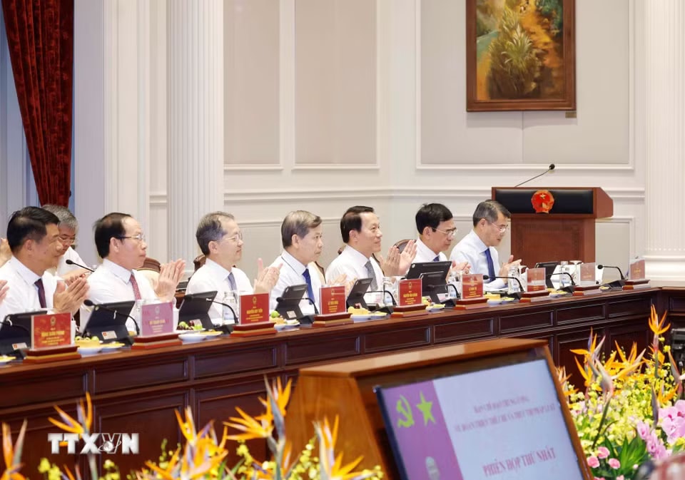b3b2bd4d7a6cc46d700-_ttxvn-phien-hop-thu-nhat-ban-chi-dao-trung-uong-ve-hoan-thien-the-che-va-thuc-thi-phap-luat-22-6.jpg.avif