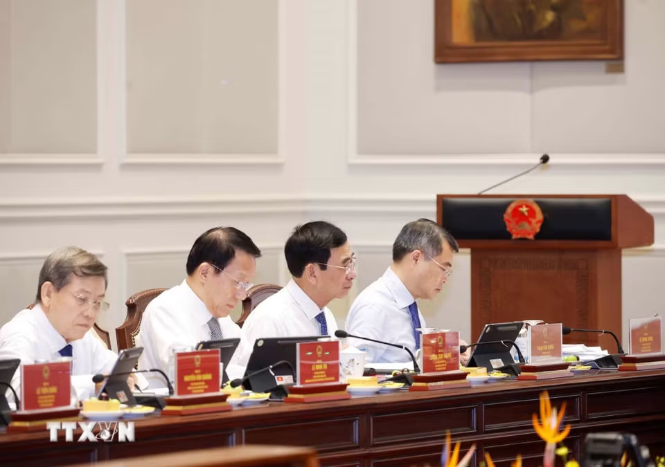 c7b4dedb92d3c7f71813f-_ttxvn-phien-hop-thu-nhat-ban-chi-dao-trung-uong-ve-hoan-thien-the-che-va-thuc-thi-phap-luat-22-5.jpg.avif
