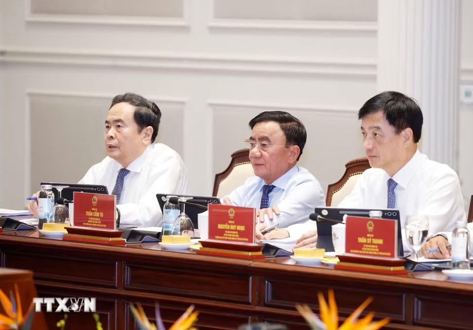 d5514924267b0dda63c38-_ttxvn-phien-hop-thu-nhat-ban-chi-dao-trung-uong-ve-hoan-thien-the-che-va-thuc-thi-phap-luat-22-4.jpg.avif