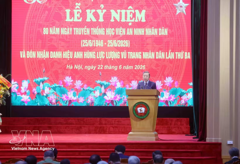 Party General Secretary and State President To Lam addresses the ceremony in Hanoi on June 22 marking the 80th founding anniversary of the People's Security Academy. (Photo: VNA)