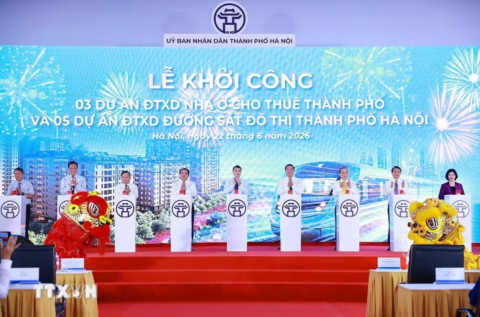 e56e8a402356a73-_ttxvn-thu-tuong-du-le-khoi-cong-du-an-nha-o-cho-thue-thanh-pho-va-duong-sat-do-thi-thanh-pho-ha-noi-5.jpg.avif