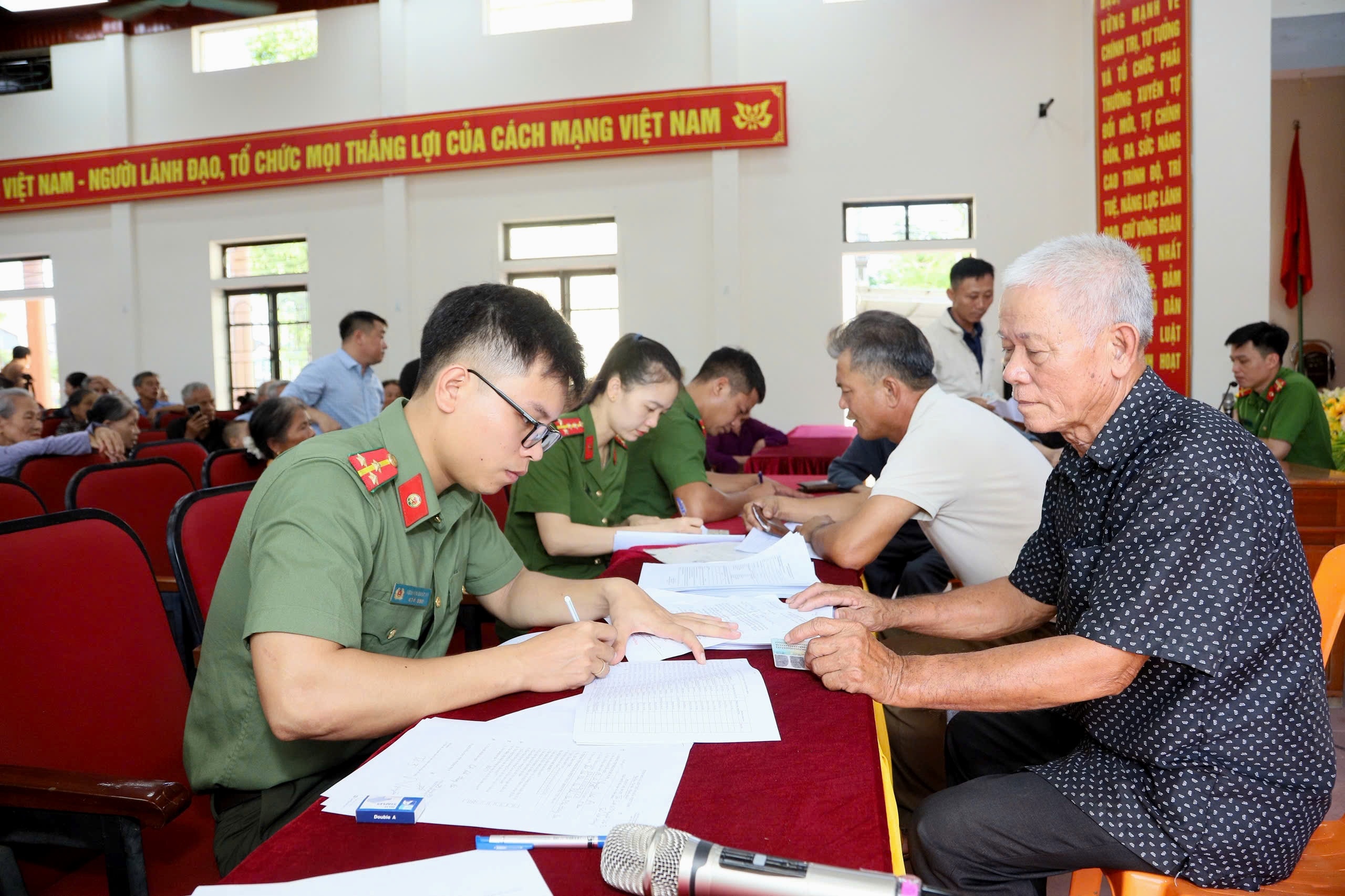 anh 7