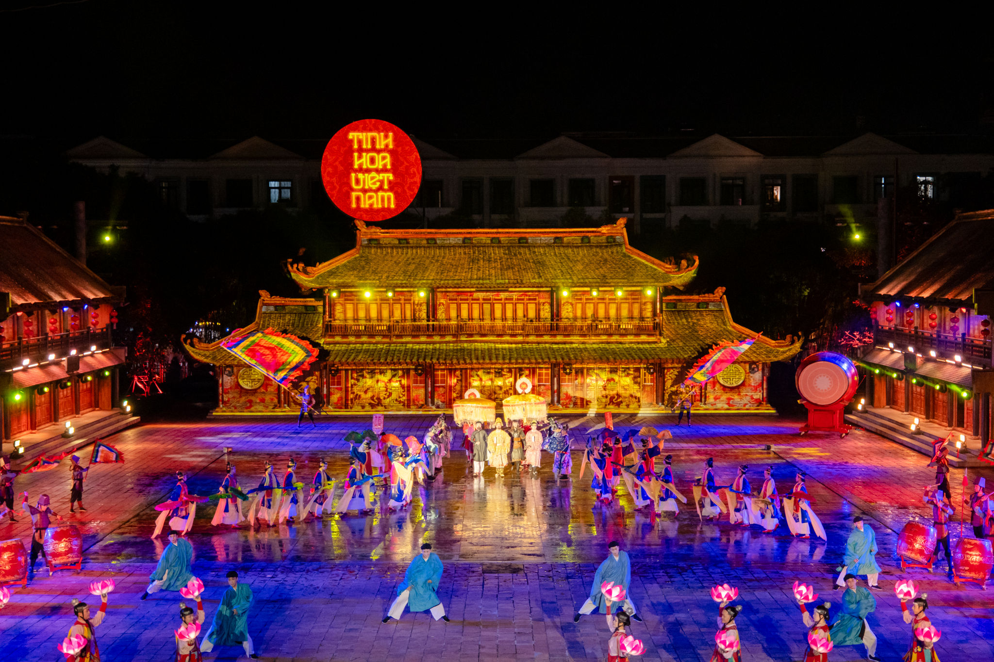 a7_Những show diễn quy mô lớn trở thành một phần không thể thiếu của trải nghiệm du lịch về đêm tại Phú Quốc